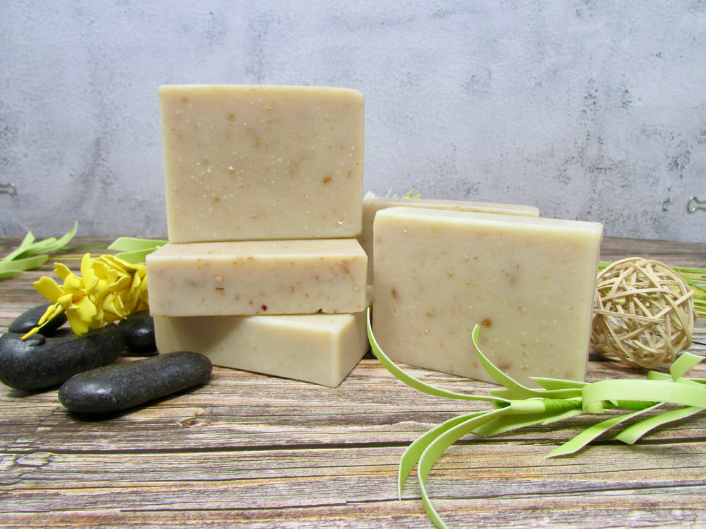 Seaside Spa Goat Milk Soap. Creamy, comforting, and bubbly with oats, rich milk & sweet honey.